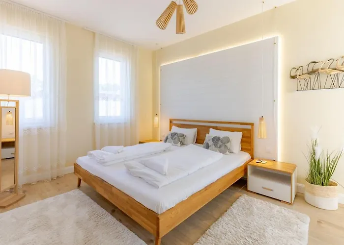 Balaton Breeze Pihenohaz By Bltn