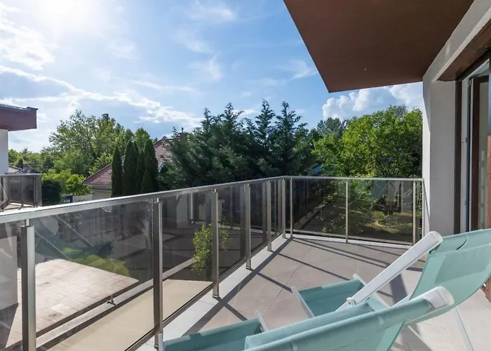 Balaton Breeze Pihenohaz By Bltn *