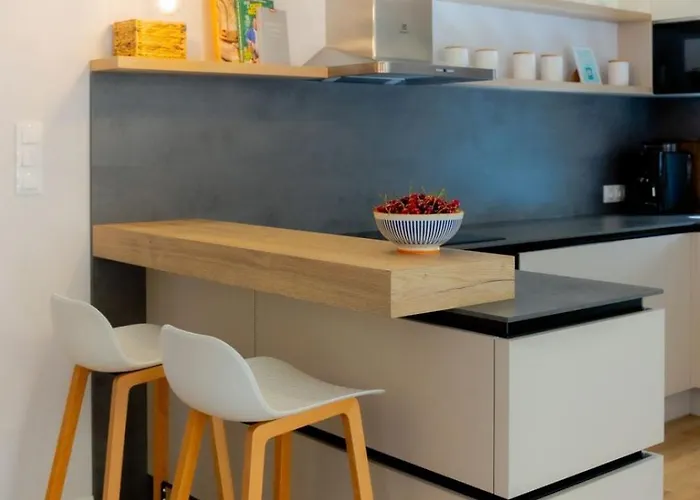 Balaton Breeze Pihenohaz By Bltn *