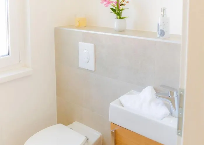 Balaton Breeze Pihenohaz By Bltn * シオーフォク